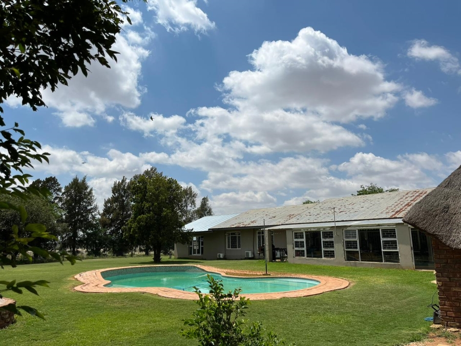 12 Bedroom Property for Sale in Bloemfontein Rural Free State